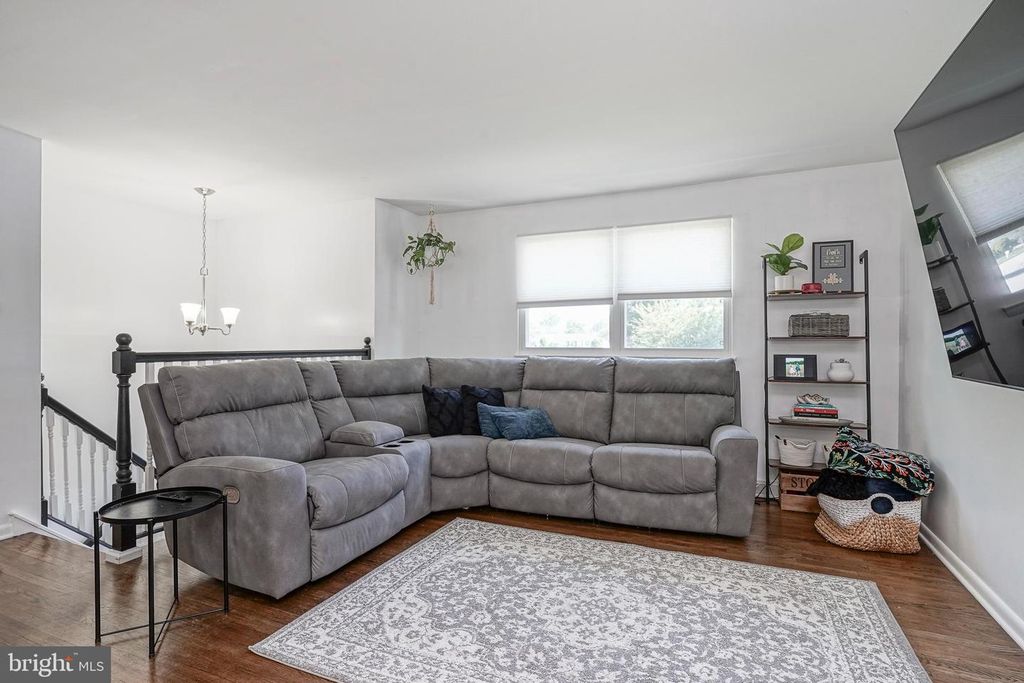 209 HOWARD AVE, Woodstown, NJ 08098