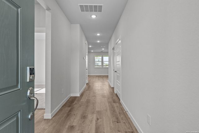 8654 RUCKER POND TRAIL, San Antonio, TX 78252