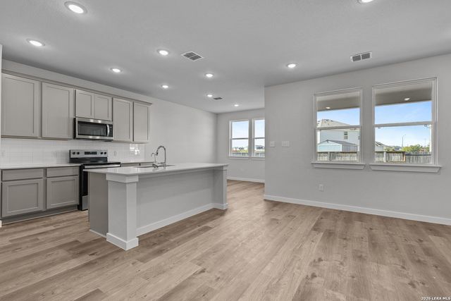 8654 RUCKER POND TRAIL, San Antonio, TX 78252