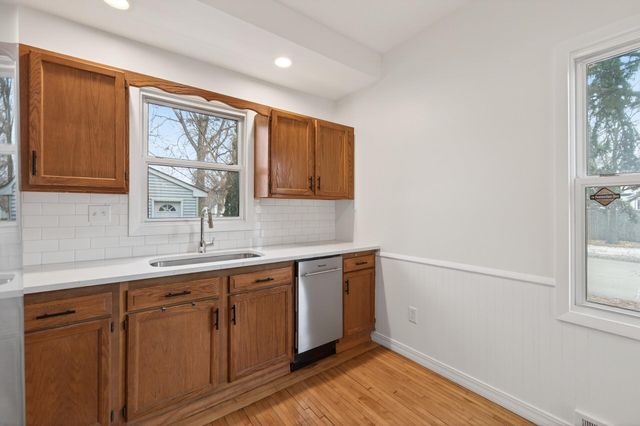 3900 Perry Avenue N, Robbinsdale, MN 55422