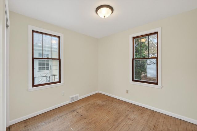 3900 Perry Avenue N, Robbinsdale, MN 55422