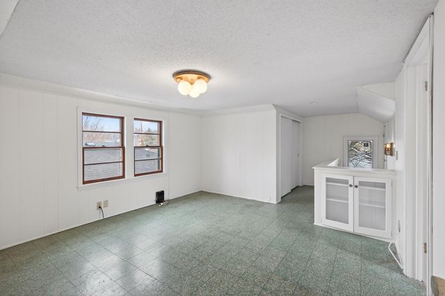 3900 Perry Avenue N, Robbinsdale, MN 55422