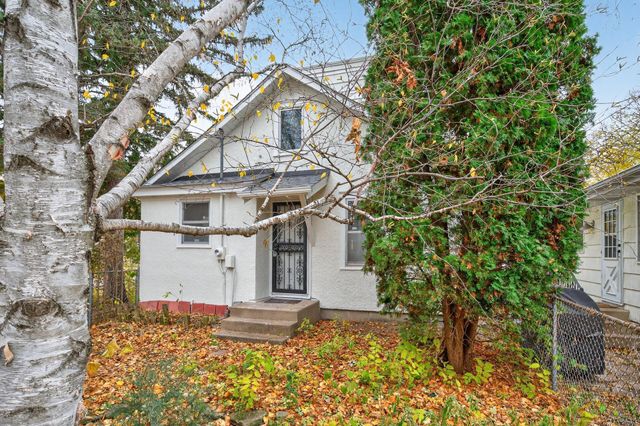 3900 Perry Avenue N, Robbinsdale, MN 55422