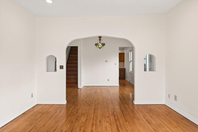 3900 Perry Avenue N, Robbinsdale, MN 55422