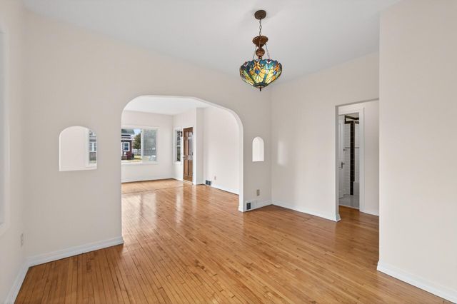 3900 Perry Avenue N, Robbinsdale, MN 55422