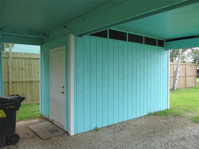903 16th Street, San Leon, TX 77539