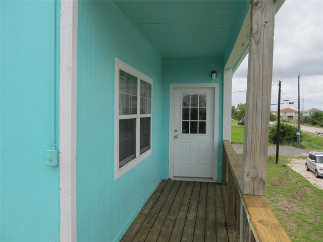 903 16th Street, San Leon, TX 77539