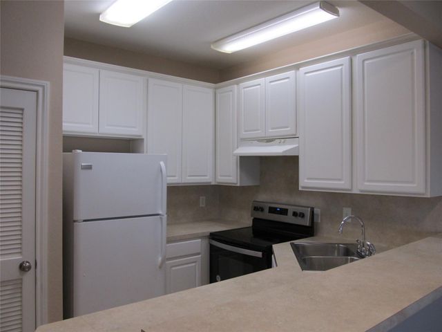 903 16th Street, San Leon, TX 77539
