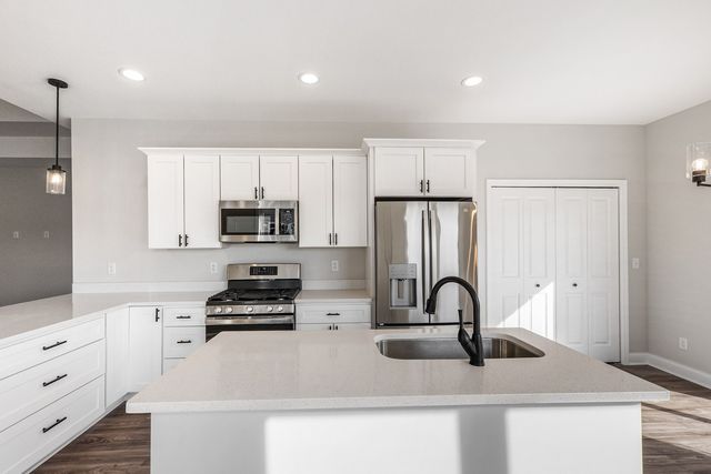 2246 Maggie Lane, Sycamore, IL 60178