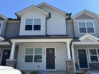 208 Bell Forge Ct, White Bluff, TN 37187