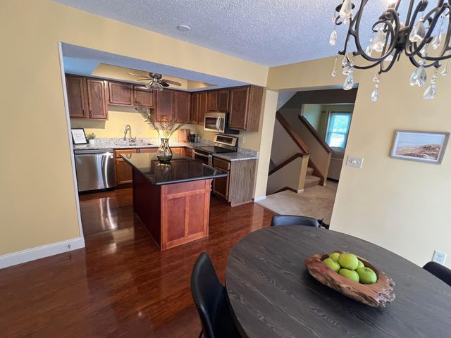 6911 Vally Down Road, Dublin, OH 43017