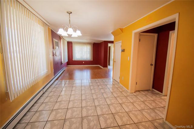 828 Jefferson Street, Baldwin, NY 11510