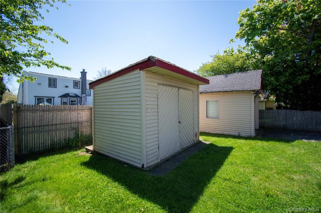 828 Jefferson Street, Baldwin, NY 11510