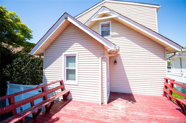 828 Jefferson Street, Baldwin, NY 11510