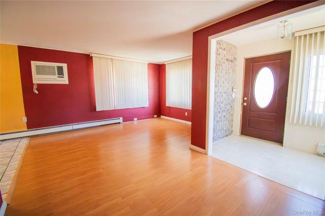 828 Jefferson Street, Baldwin, NY 11510