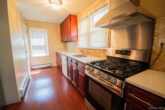 828 Jefferson Street, Baldwin, NY 11510