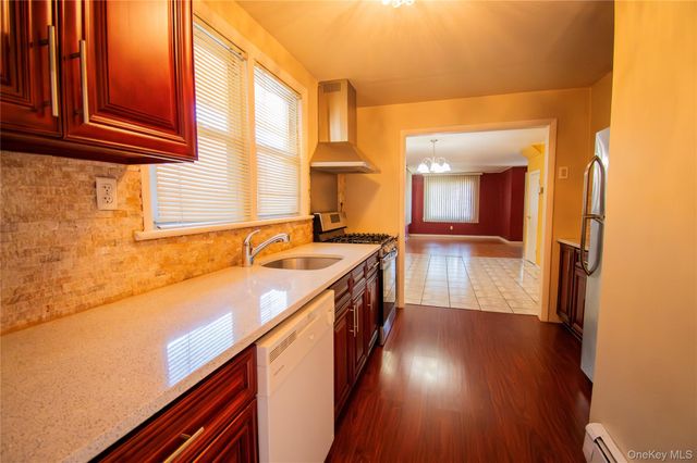 828 Jefferson Street, Baldwin, NY 11510