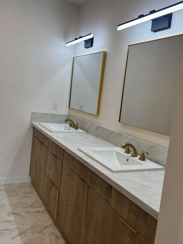 2527 Beryl St, San Diego, CA 92109