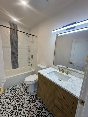 2527 Beryl St, San Diego, CA 92109