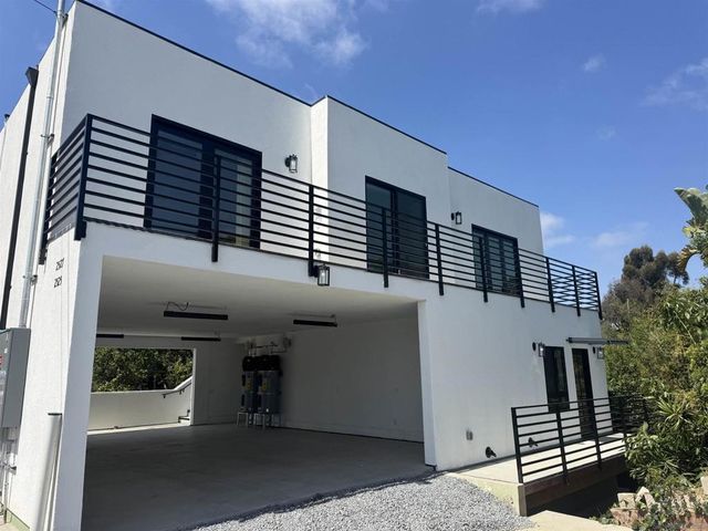2527 Beryl St, San Diego, CA 92109