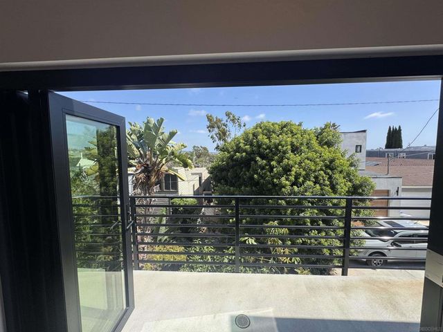 2527 Beryl St, San Diego, CA 92109