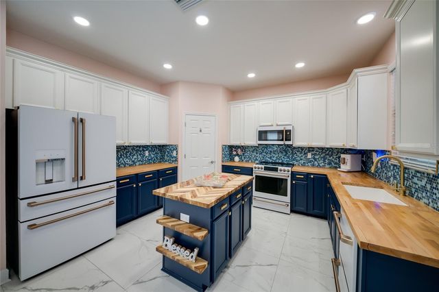 5815 ARBOR WOOD COURT, Bradenton, FL 34203