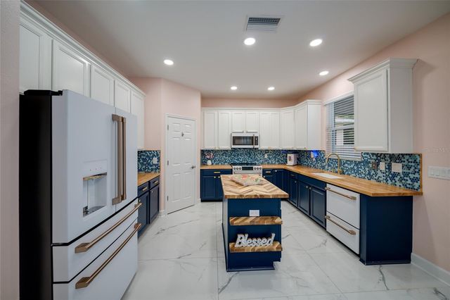 5815 ARBOR WOOD COURT, Bradenton, FL 34203