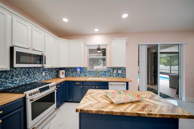 5815 ARBOR WOOD COURT, Bradenton, FL 34203