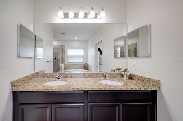 5815 ARBOR WOOD COURT, Bradenton, FL 34203