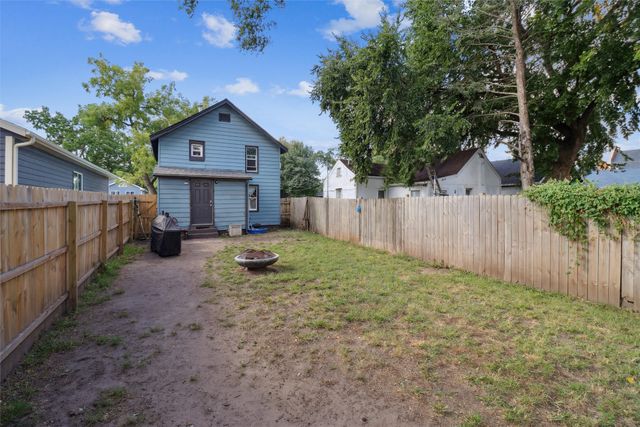 2514 Capitol Avenue, Des Moines, IA 50317