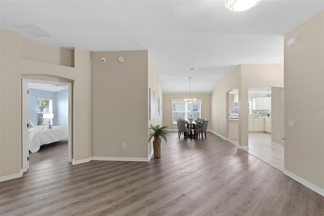 2415 MORVEN PARK WAY, The Villages, FL 32162