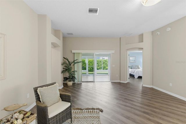 2415 MORVEN PARK WAY, The Villages, FL 32162