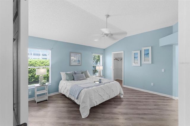 2415 MORVEN PARK WAY, The Villages, FL 32162