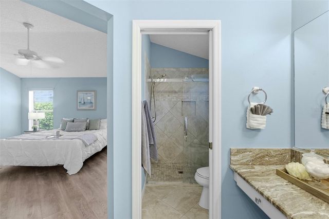 2415 MORVEN PARK WAY, The Villages, FL 32162