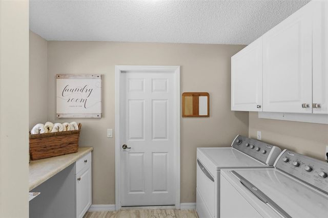 2415 MORVEN PARK WAY, The Villages, FL 32162