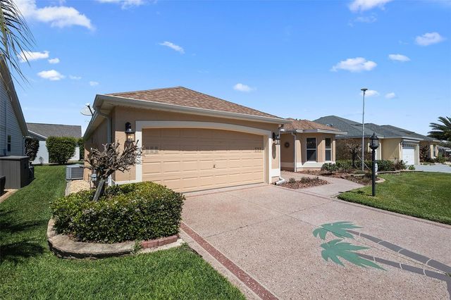 2415 MORVEN PARK WAY, The Villages, FL 32162