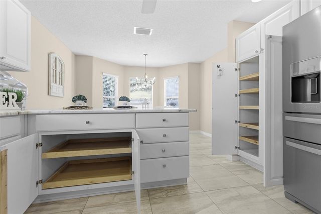 2415 MORVEN PARK WAY, The Villages, FL 32162