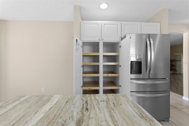 2415 MORVEN PARK WAY, The Villages, FL 32162