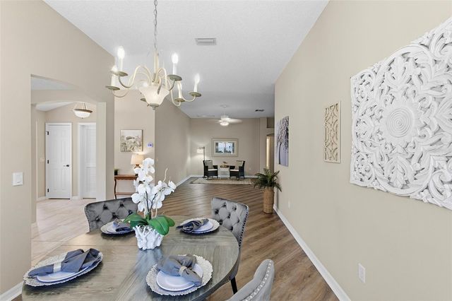 2415 MORVEN PARK WAY, The Villages, FL 32162