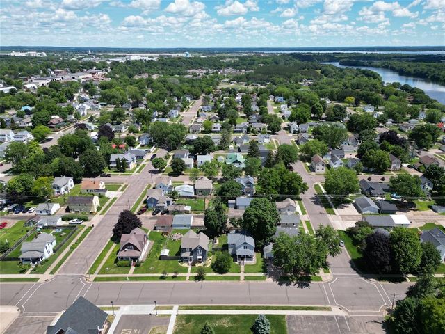 115 S Prairie Street, Chippewa Falls, WI 54729