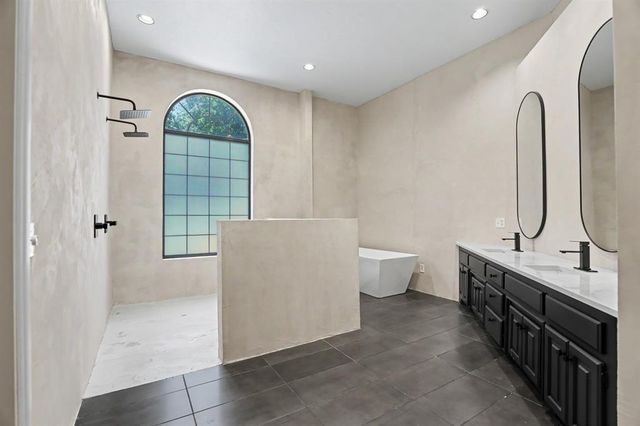 600 Riverwalk Court, Norman, OK 73072