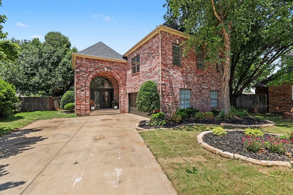 600 Riverwalk Court, Norman, OK 73072