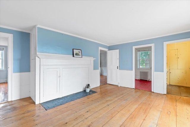 218 Sandwich St, Plymouth, MA 02360