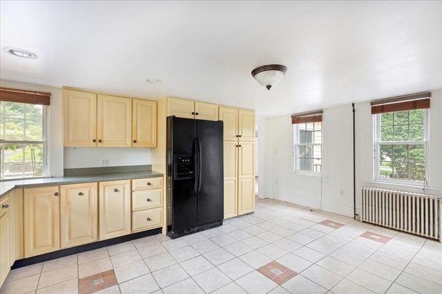 218 Sandwich St, Plymouth, MA 02360