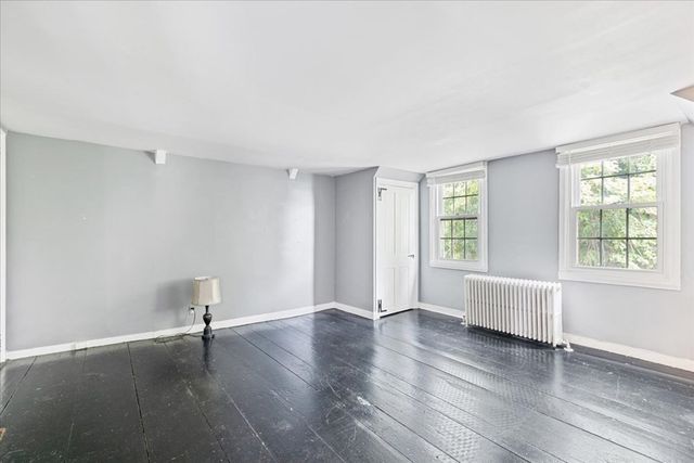 218 Sandwich St, Plymouth, MA 02360