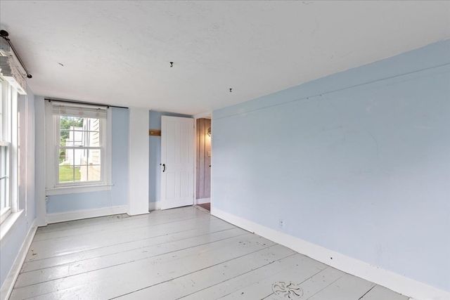 218 Sandwich St, Plymouth, MA 02360