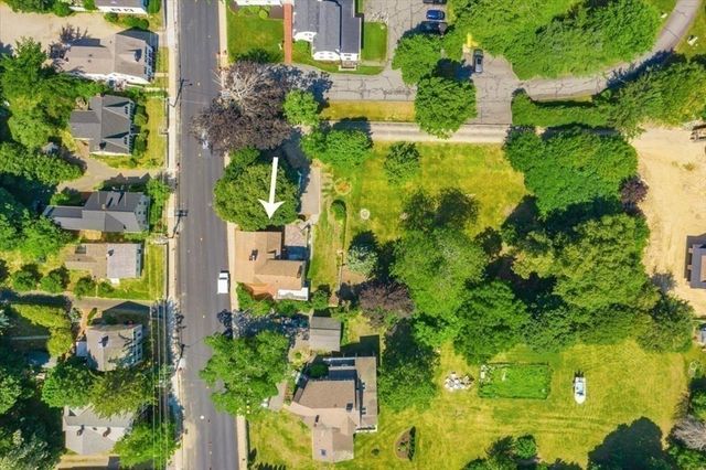 218 Sandwich St, Plymouth, MA 02360