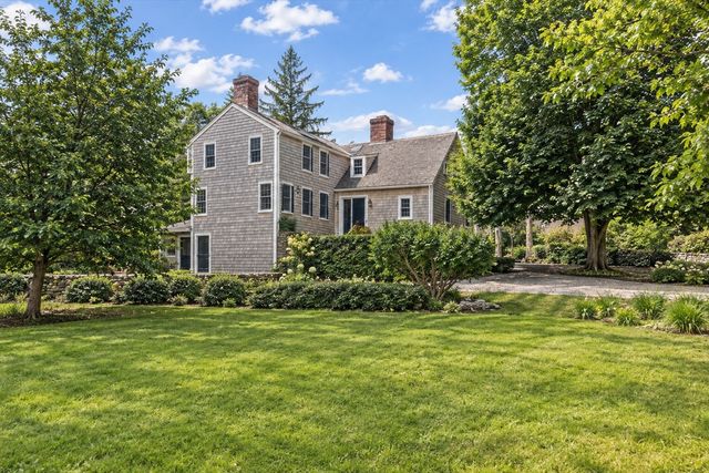 218 Sandwich St, Plymouth, MA 02360