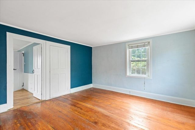 218 Sandwich St, Plymouth, MA 02360