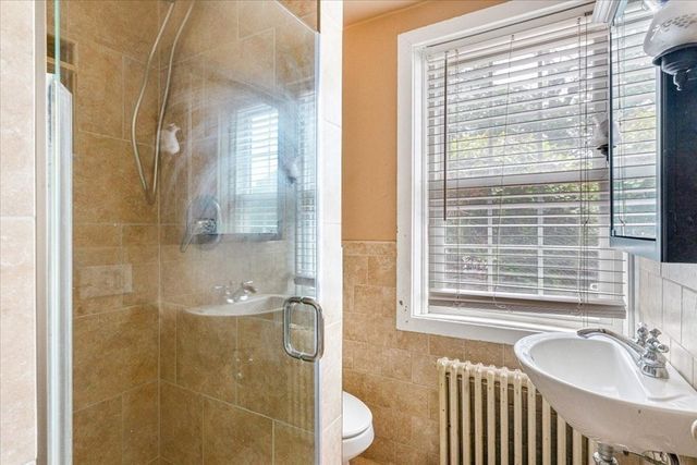 218 Sandwich St, Plymouth, MA 02360